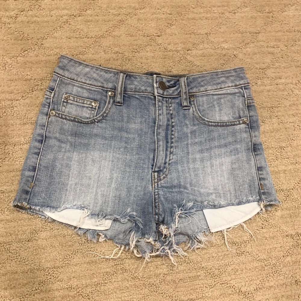 ARITZIA TALULA JEAN SHORTS